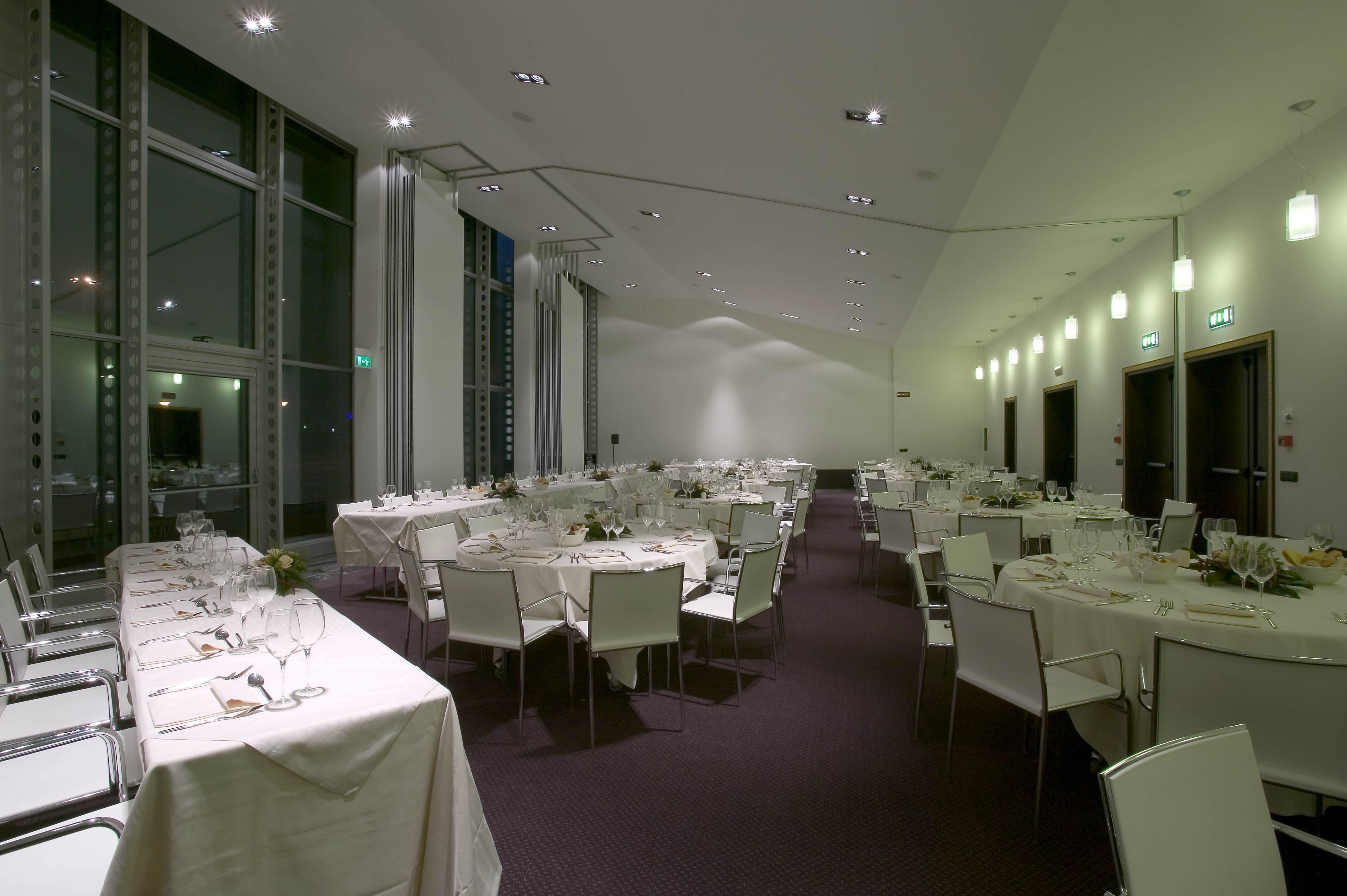 Una Hotels Malpensa Cerro Lago Maggiore Eksteriør bilde