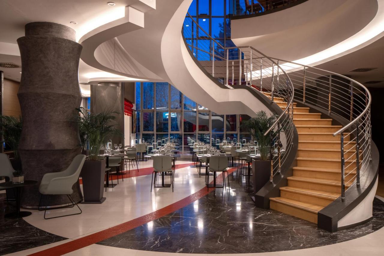 Una Hotels Malpensa Cerro Lago Maggiore Eksteriør bilde
