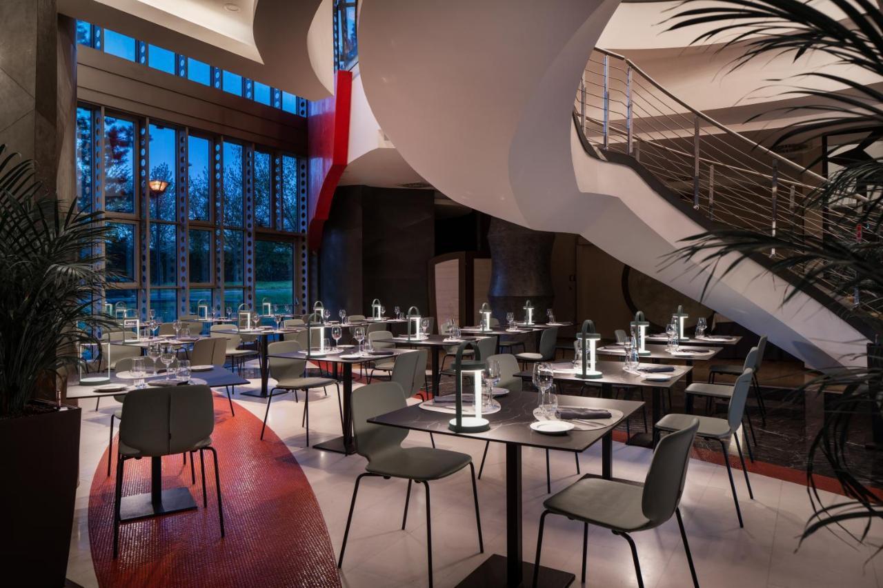 Una Hotels Malpensa Cerro Lago Maggiore Eksteriør bilde