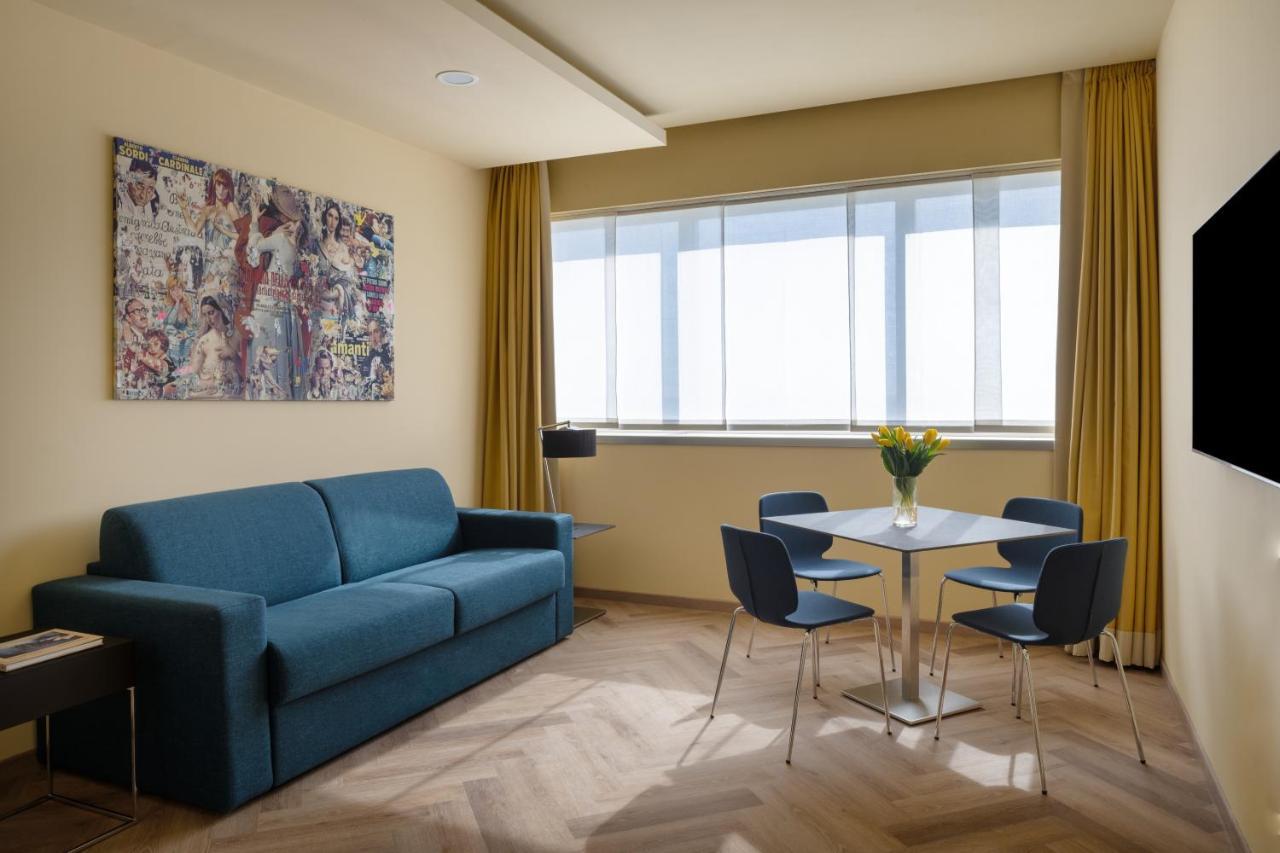 Una Hotels Malpensa Cerro Lago Maggiore Eksteriør bilde